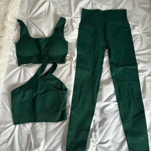 Women’s workout set - two sports bras and matching green leggings size small